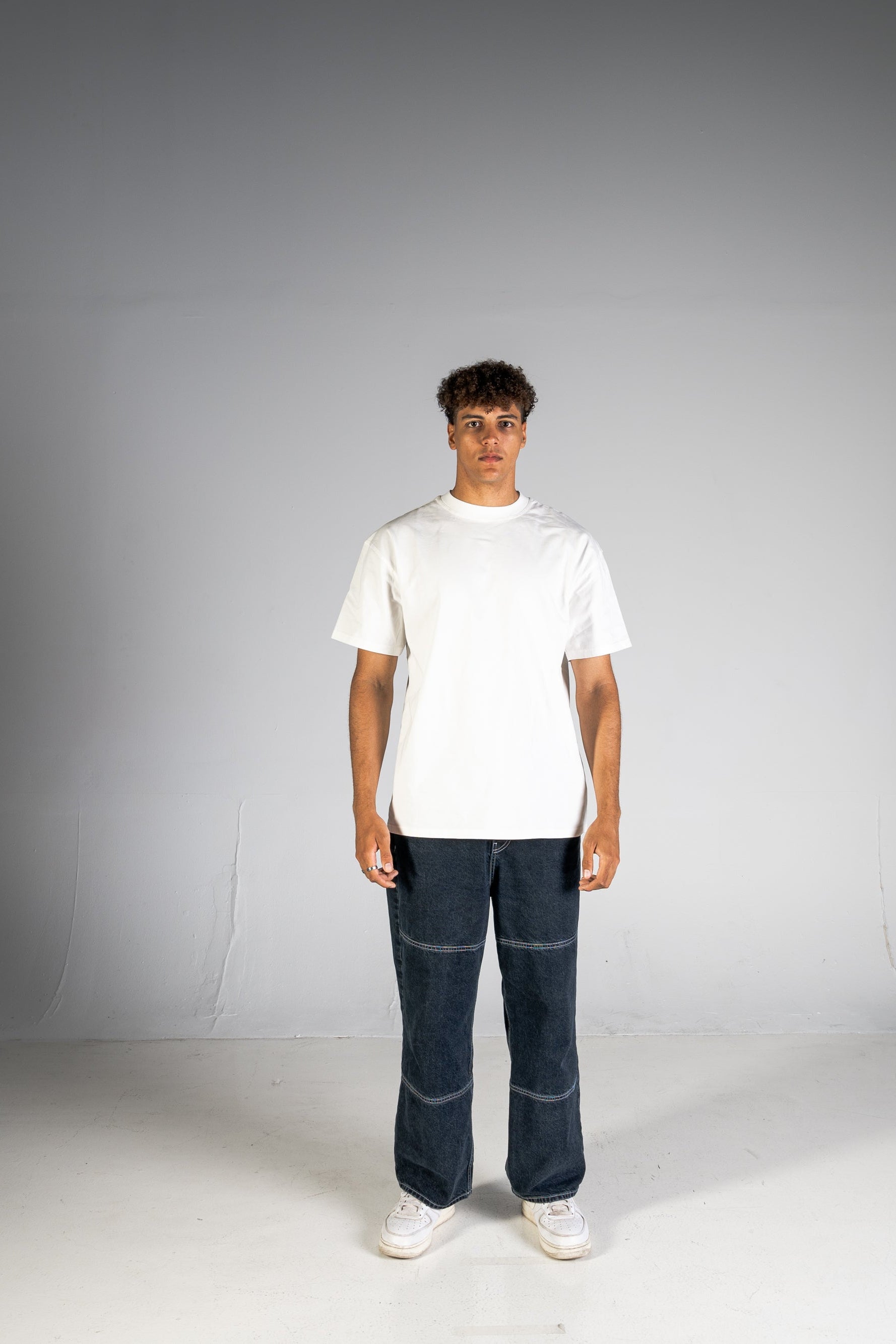 CAMISETA 240 GSM OVERSIZE
