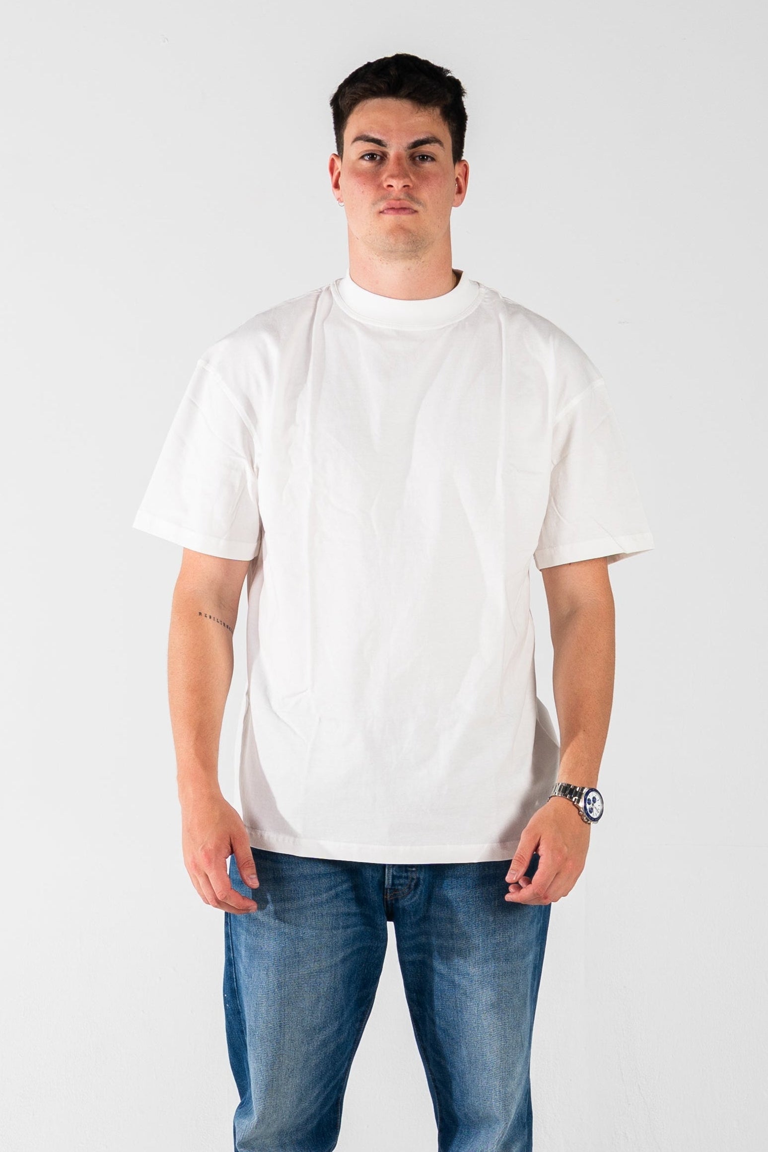 CAMISETA 200 GSM OVERSIZE