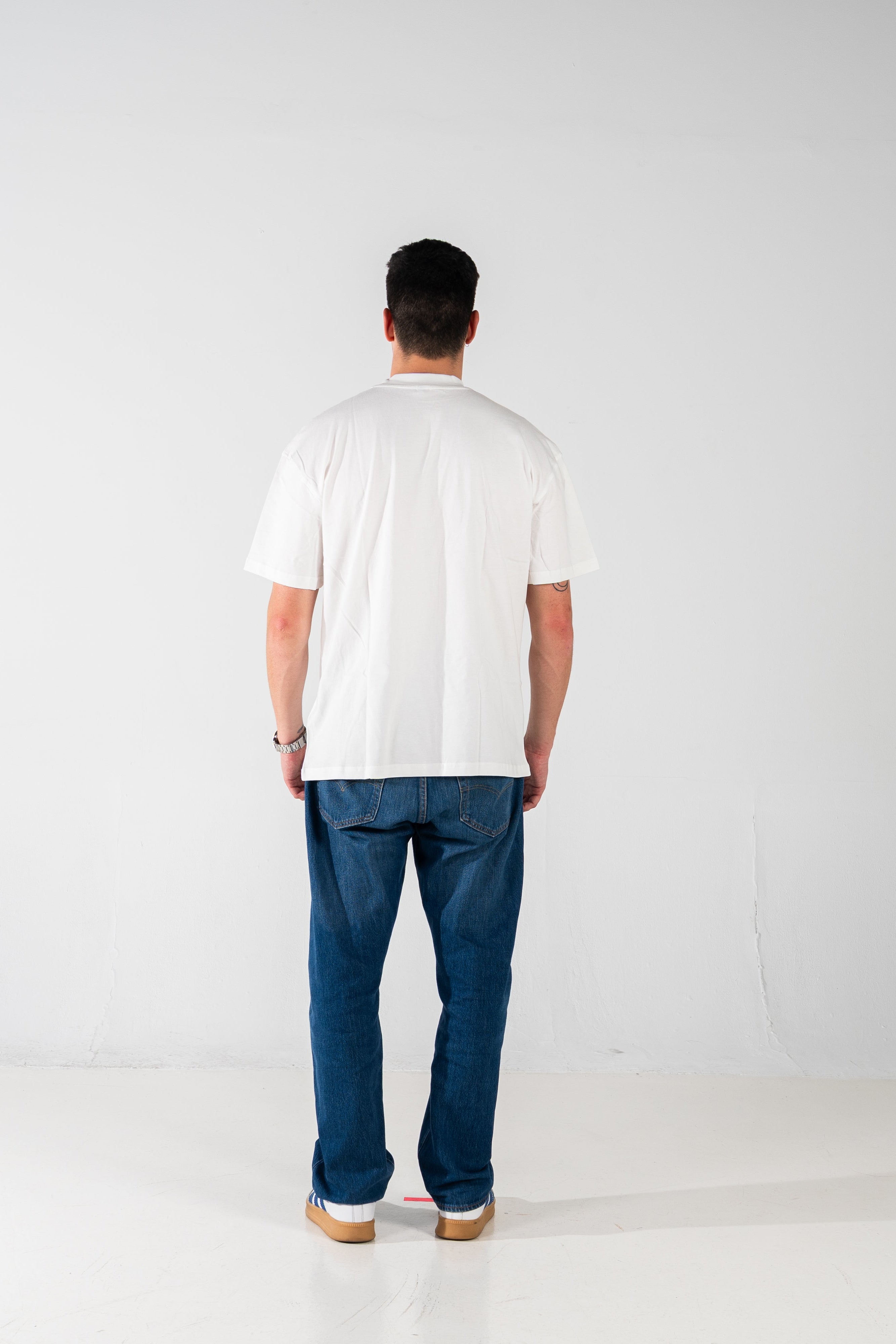 CAMISETA 200 GSM OVERSIZE